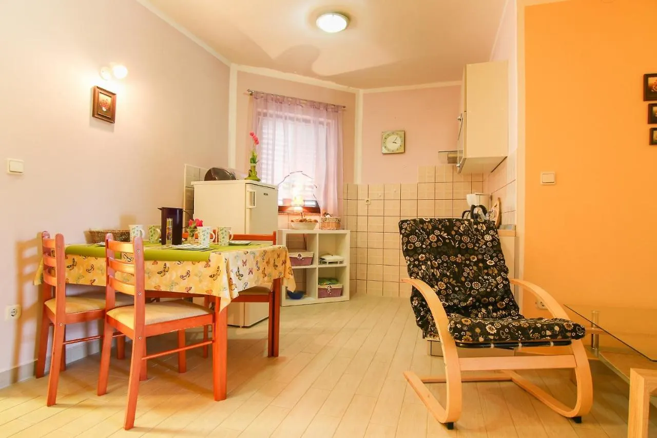 Apartments Kristina Fazana A